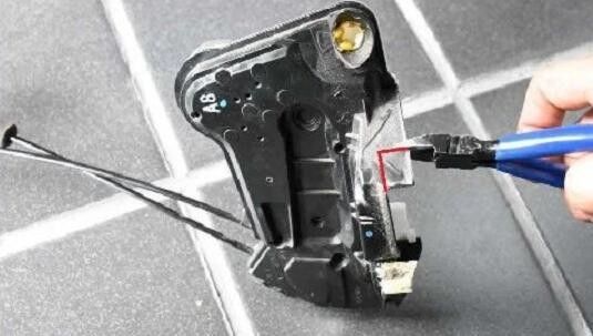 Honda Fit Electric Suction Door , Automatic Car Auto Door Closer Precision Parts